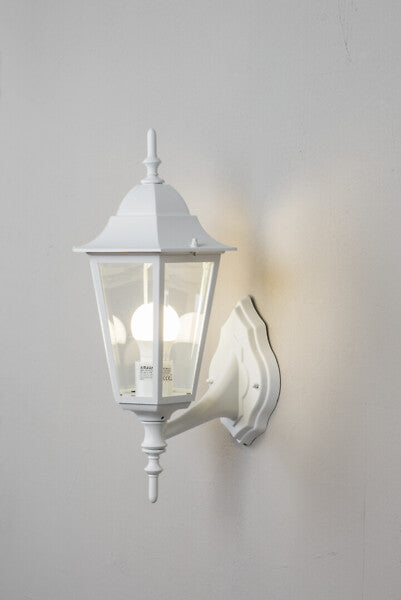 Kartano Up IP44 Seinävalaisin  Vaihdettavalla E27 polttimolla MAX. 11W Airam