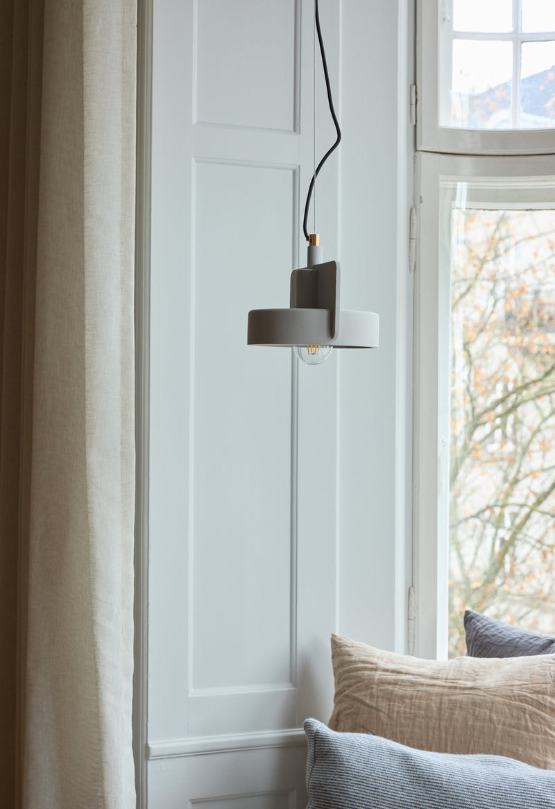 Decor Mold Pendant DARK GRAY, E27, IP20, 225x1500mm, Sisustuksellinen kattovalaisin Osram