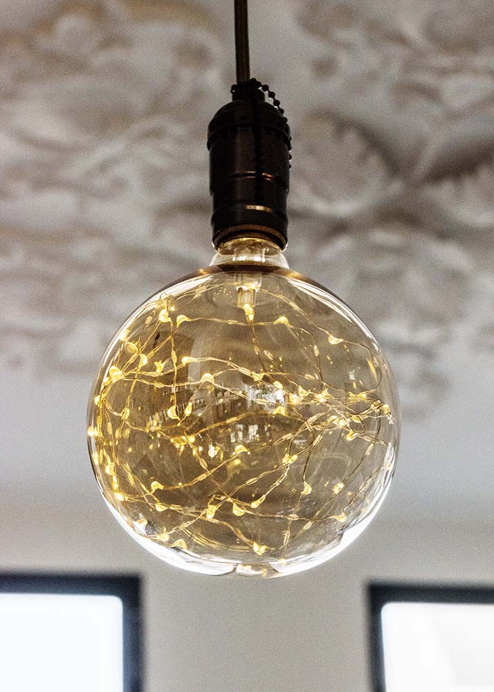 1.5W, 70lm, WireLED Très Chic Globe, G125, E27, 2500K, 125x165mm, LED lamp